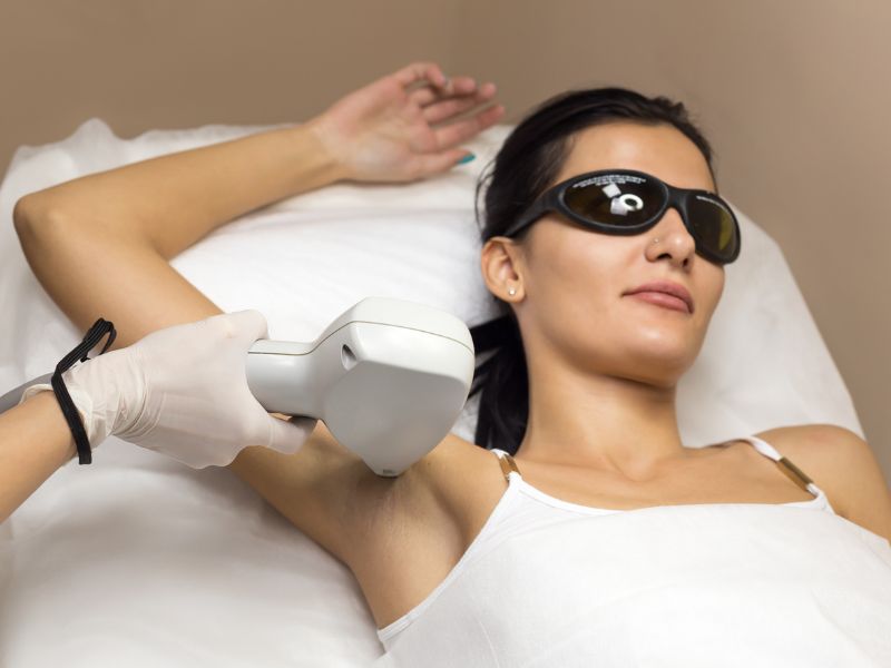 Beauty optics laser equipment operation teaching